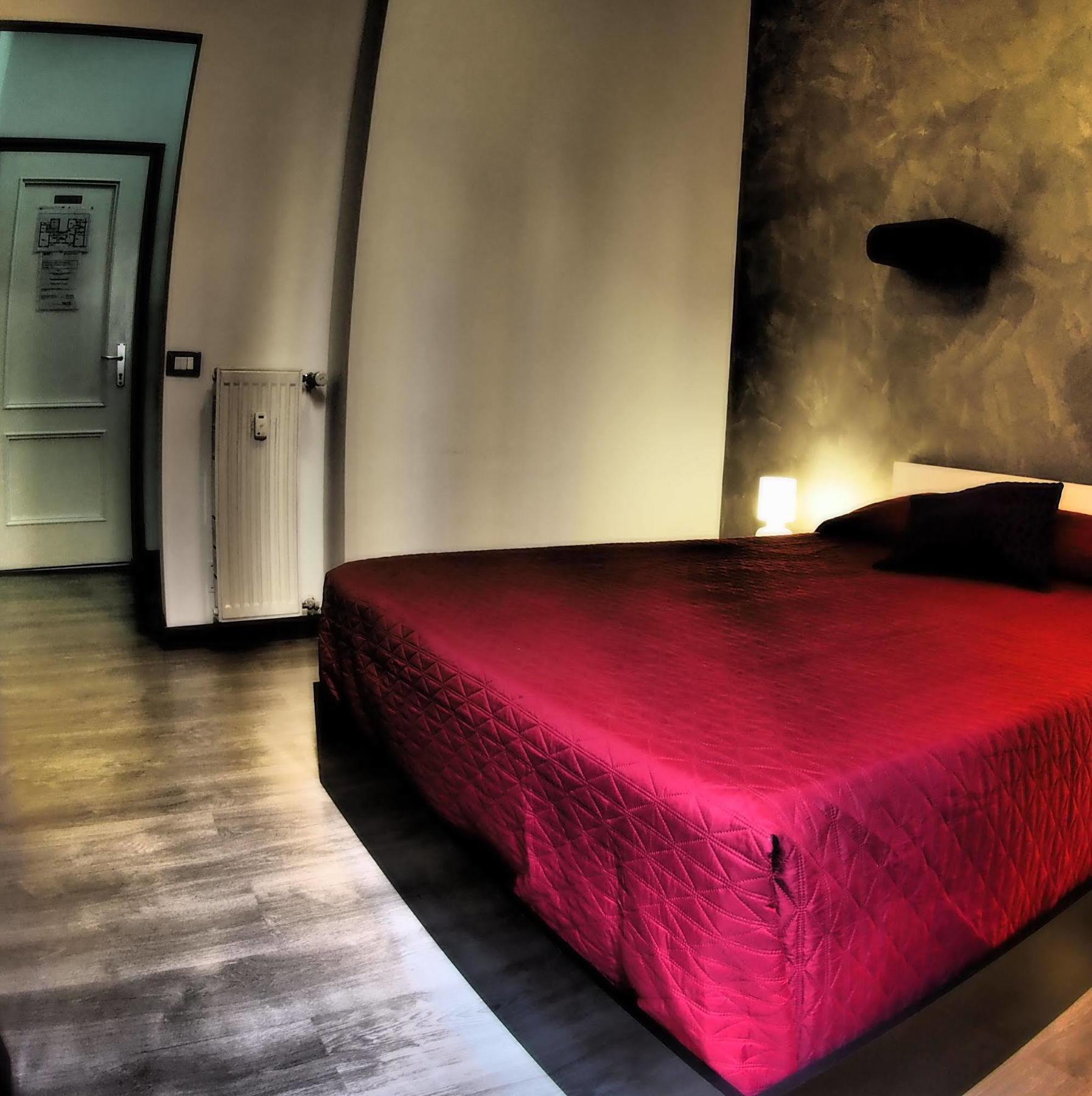 Enzo Luxury Affittacamere 3*