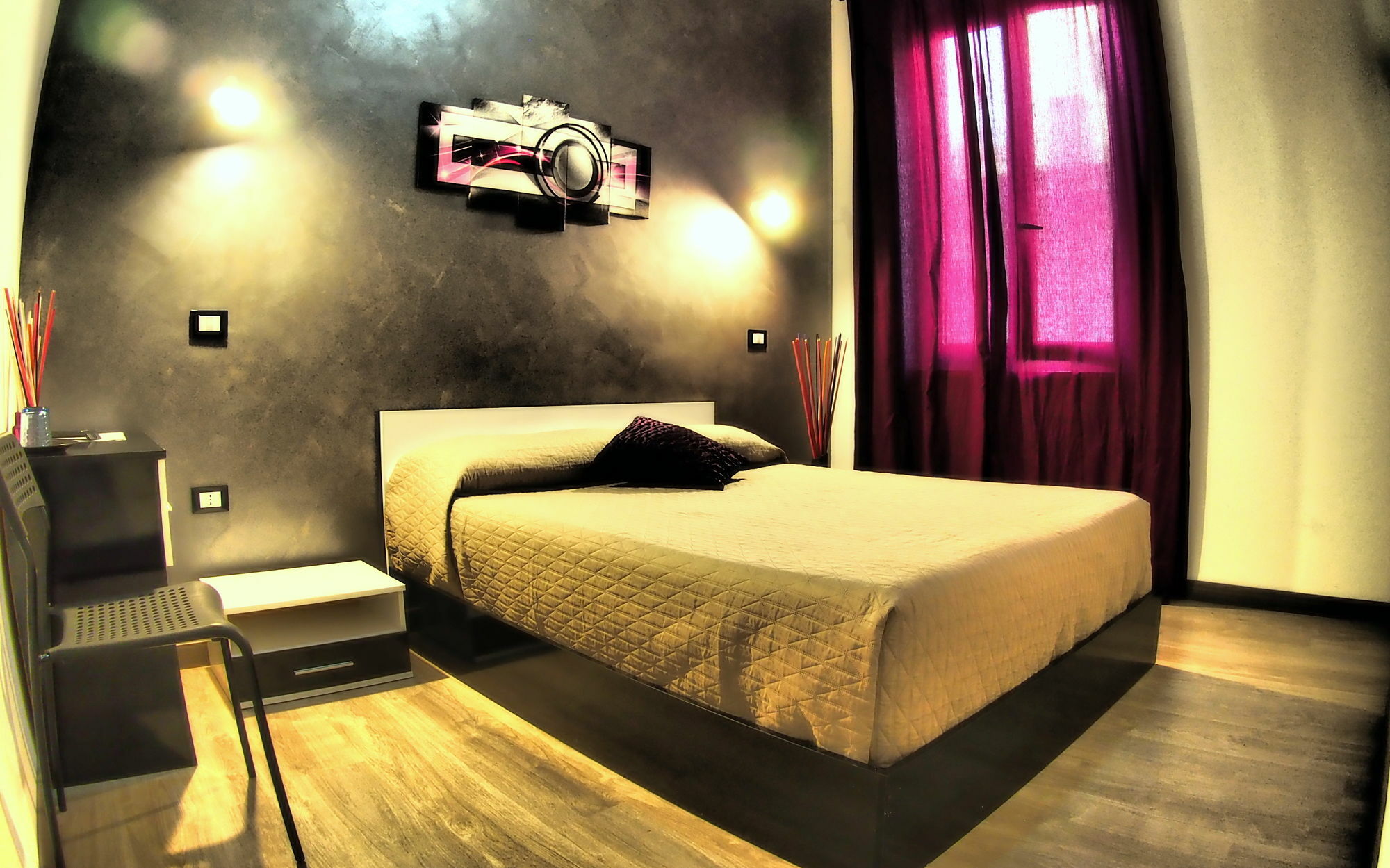 Enzo Luxury Roma