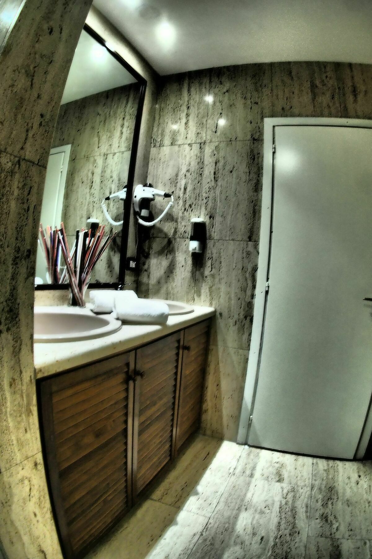 Enzo Luxury Affittacamere 3*