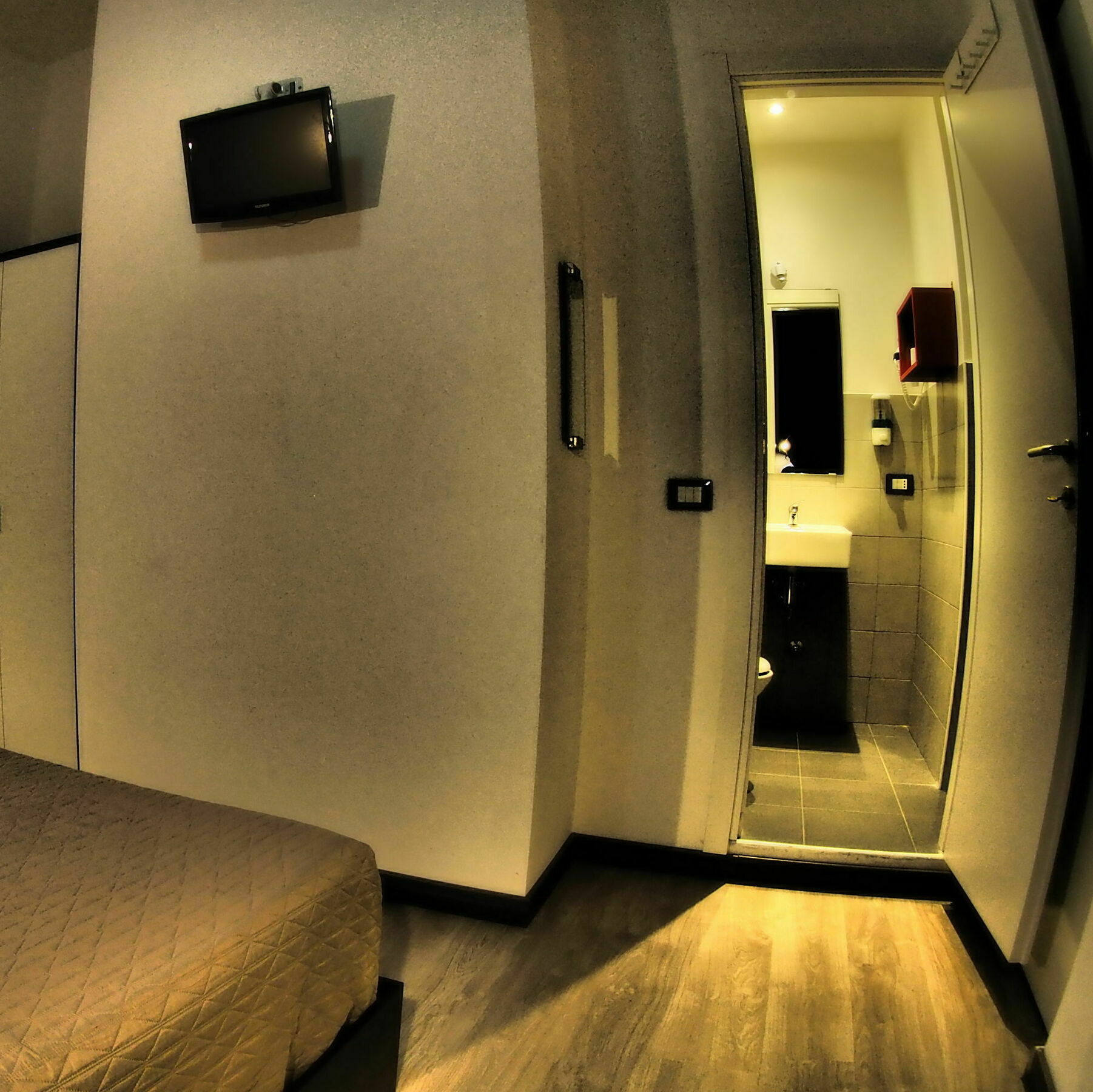 Enzo Luxury 3*